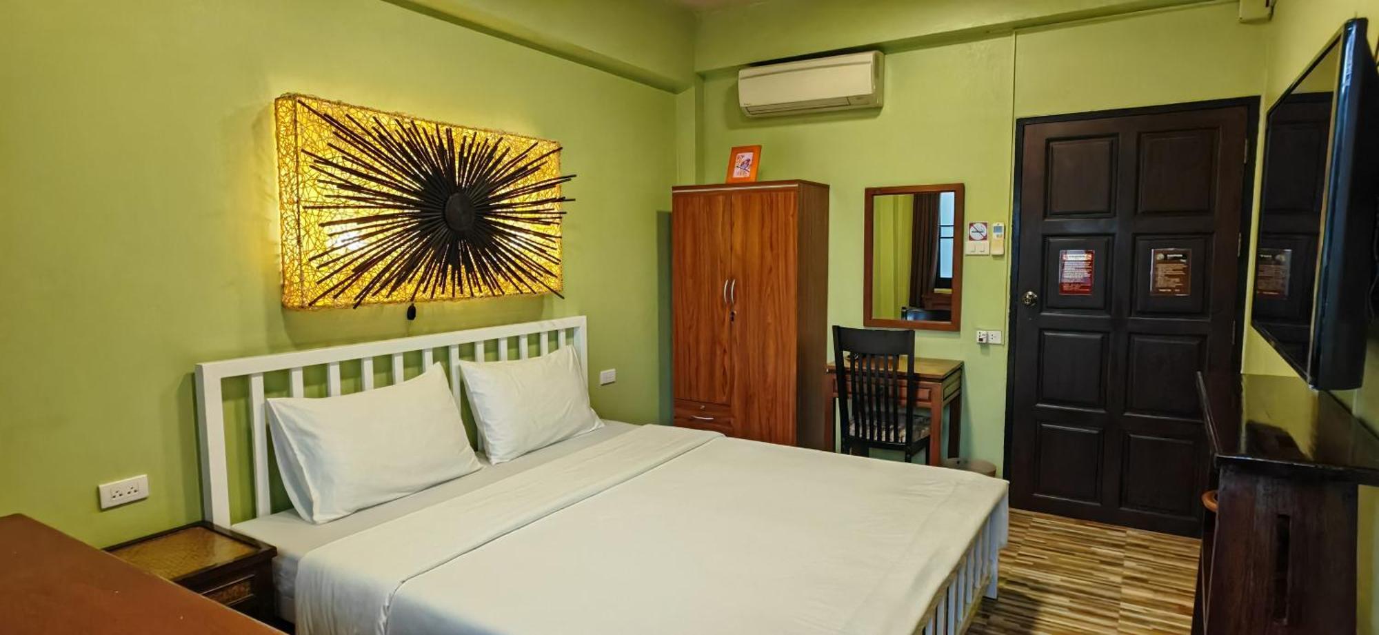 Hoh Guesthouse Chiang Mai Bagian luar foto