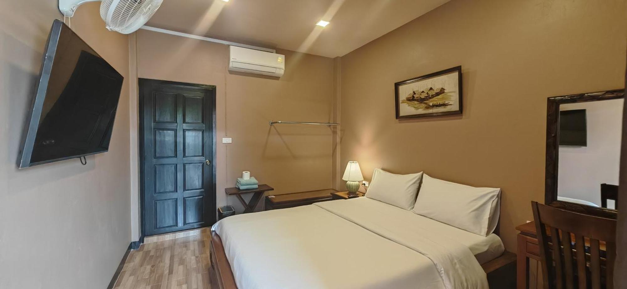 Hoh Guesthouse Chiang Mai Bagian luar foto