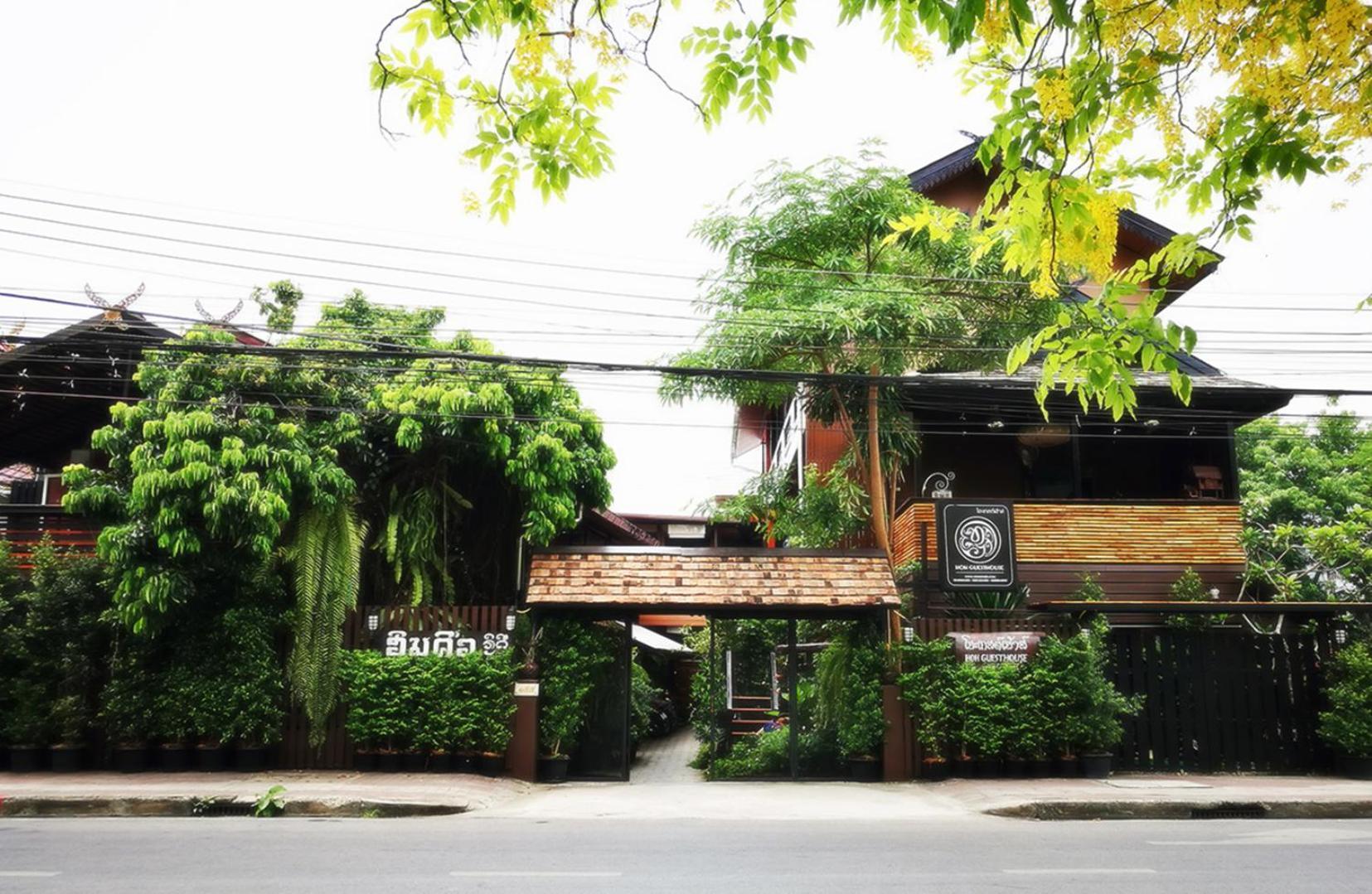 Hoh Guesthouse Chiang Mai Bagian luar foto